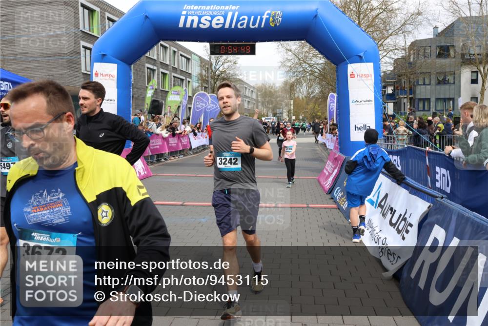 12.04.2026 - 45. Internationalen Wilhelmsburger Insellauf Strokosch-Dieckow http://msf.ph/oto/9453115 12.04.2026 13:07:49 Ziel 3242, 5078, 2925, 5226, 2745, 5028, 5148 meine-sportfotos.de