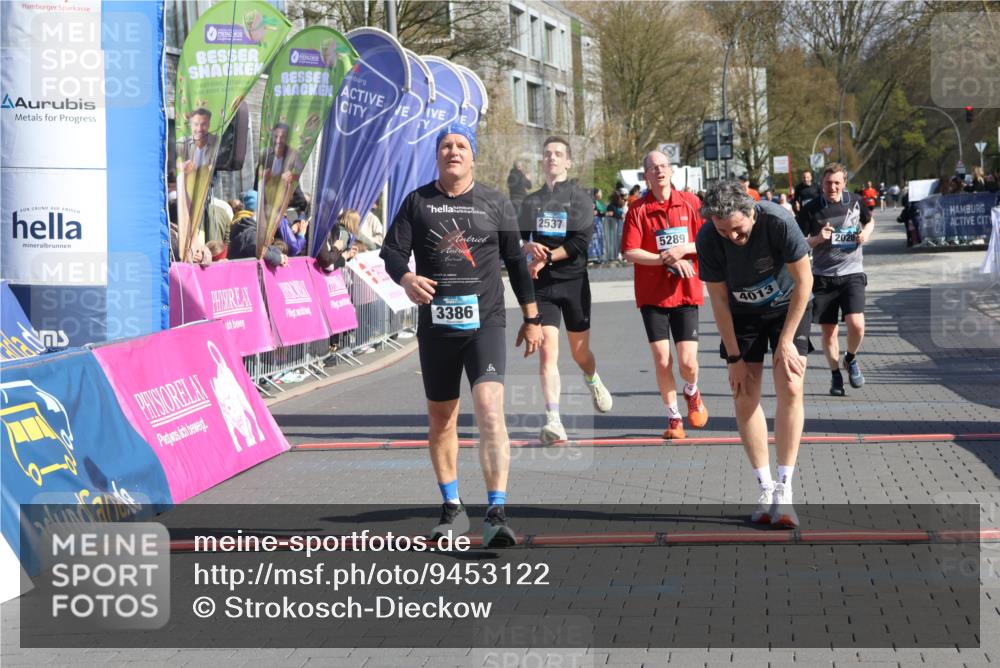 12.04.2026 - 45. Internationalen Wilhelmsburger Insellauf Strokosch-Dieckow http://msf.ph/oto/9453122 12.04.2026 10:38:24 Ziel 4013, 3386, 5289, 2537, 2020 meine-sportfotos.de