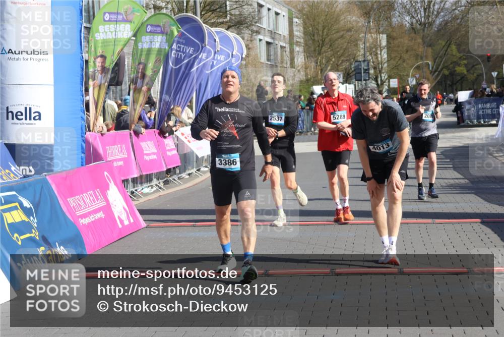 12.04.2026 - 45. Internationalen Wilhelmsburger Insellauf Strokosch-Dieckow http://msf.ph/oto/9453125 12.04.2026 10:38:24 Ziel 4013, 3386, 5289, 2537, 2020 meine-sportfotos.de