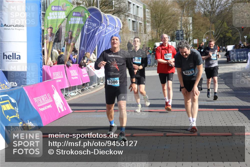 12.04.2026 - 45. Internationalen Wilhelmsburger Insellauf Strokosch-Dieckow http://msf.ph/oto/9453127 12.04.2026 10:38:24 Ziel 4013, 3386, 5289, 2537, 2020 meine-sportfotos.de