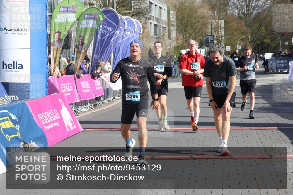 12.04.2026 - 45. Internationalen Wilhelmsburger Insellauf Strokosch-Dieckow http://msf.ph/oto/9453129 12.04.2026 10:38:24 Ziel 4013, 3386, 5289, 2537, 2020 meine-sportfotos.de