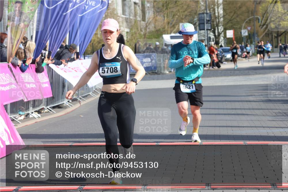 12.04.2026 - 45. Internationalen Wilhelmsburger Insellauf Strokosch-Dieckow http://msf.ph/oto/9453130 12.04.2026 10:26:27 Ziel 2382, 3487, 5708, 4621 meine-sportfotos.de