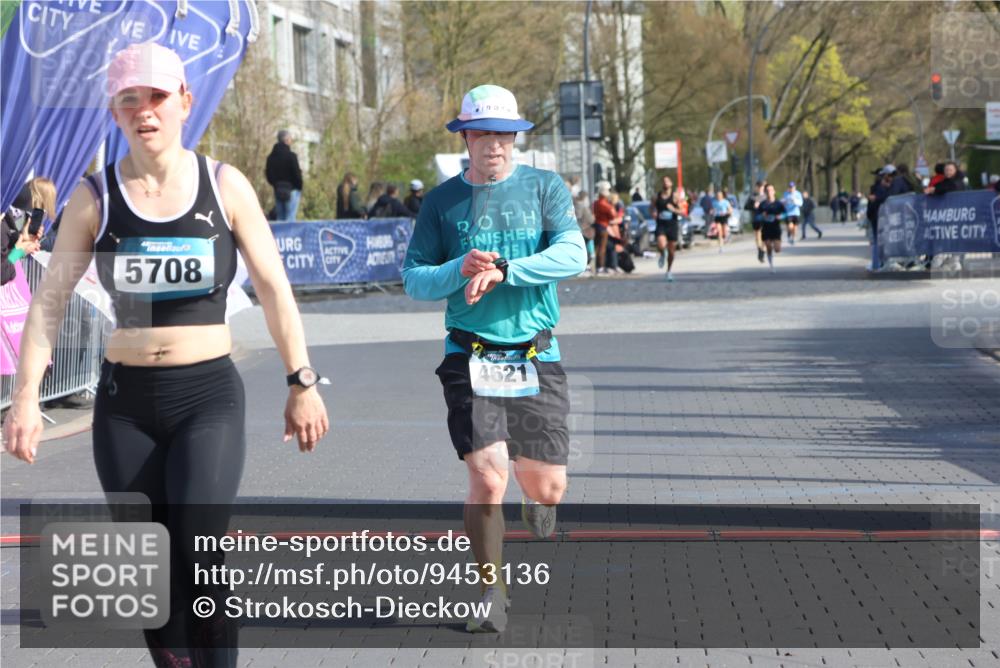 12.04.2026 - 45. Internationalen Wilhelmsburger Insellauf Strokosch-Dieckow http://msf.ph/oto/9453136 12.04.2026 10:26:28 Ziel 2382, 3487, 5708, 4621 meine-sportfotos.de