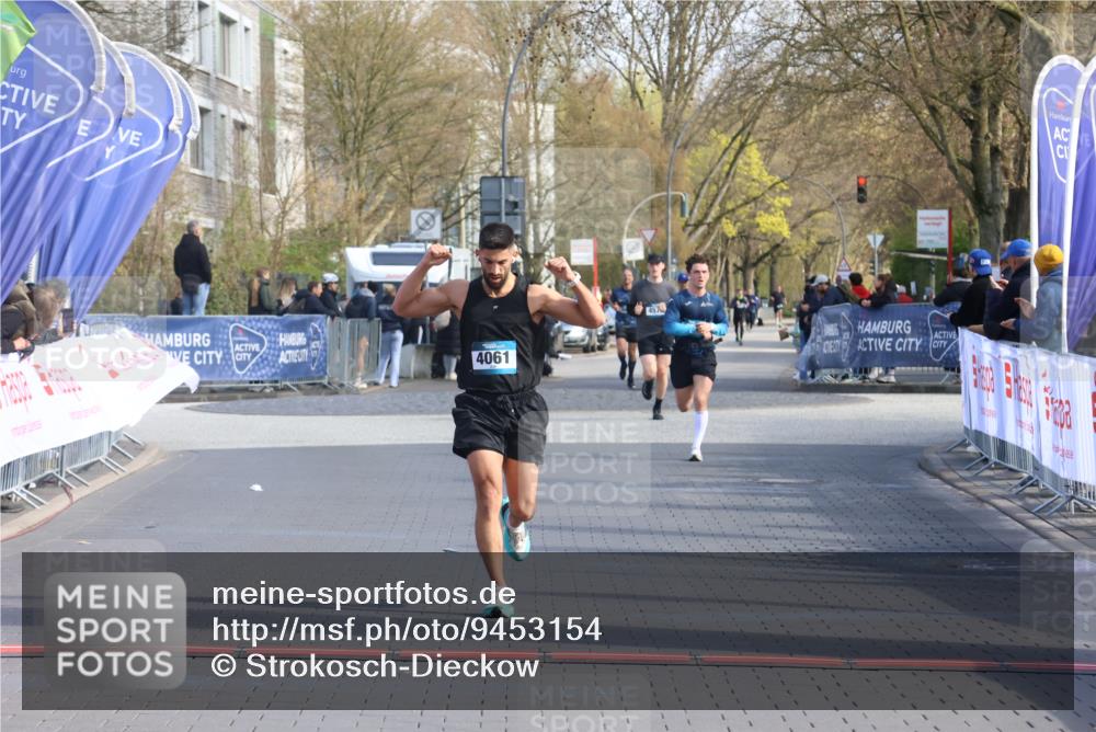 12.04.2026 - 45. Internationalen Wilhelmsburger Insellauf Strokosch-Dieckow http://msf.ph/oto/9453154 12.04.2026 10:26:38 Ziel 4061 meine-sportfotos.de