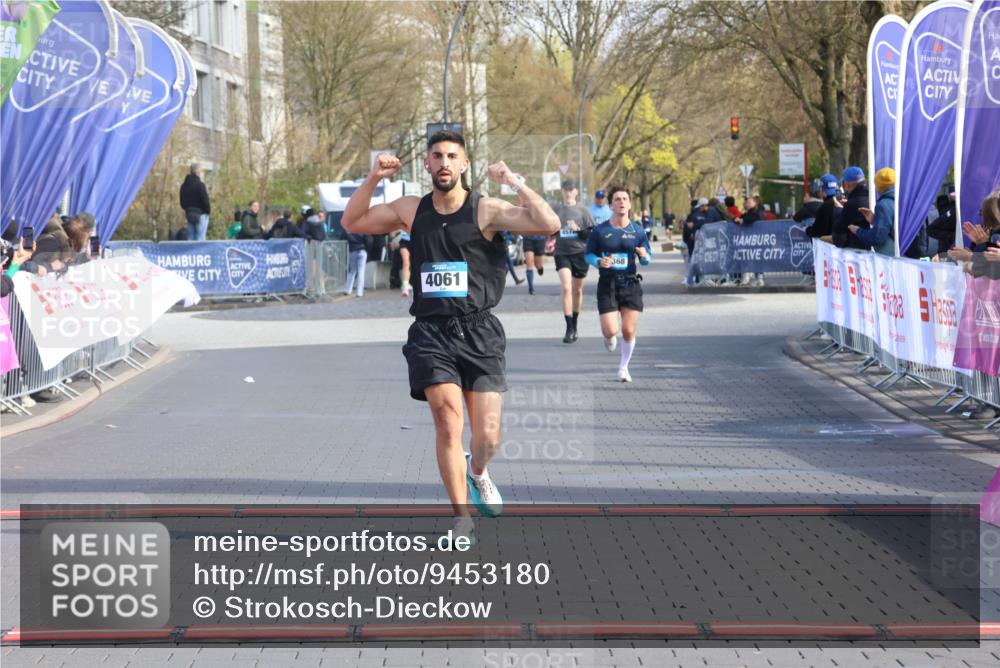 12.04.2026 - 45. Internationalen Wilhelmsburger Insellauf Strokosch-Dieckow http://msf.ph/oto/9453180 12.04.2026 10:26:40 Ziel 4061 meine-sportfotos.de