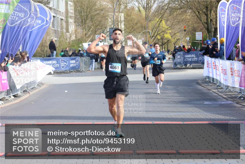 12.04.2026 - 45. Internationalen Wilhelmsburger Insellauf Strokosch-Dieckow http://msf.ph/oto/9453199 12.04.2026 10:26:40 Ziel 4061 meine-sportfotos.de