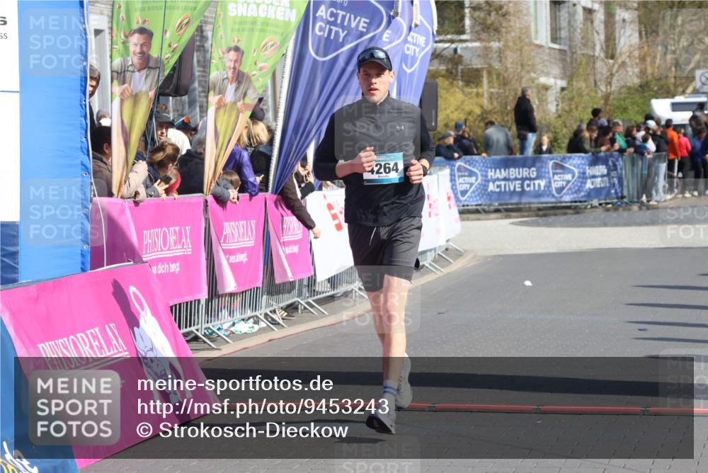 12.04.2026 - 45. Internationalen Wilhelmsburger Insellauf Strokosch-Dieckow http://msf.ph/oto/9453243 12.04.2026 10:39:00 Ziel 4264 meine-sportfotos.de