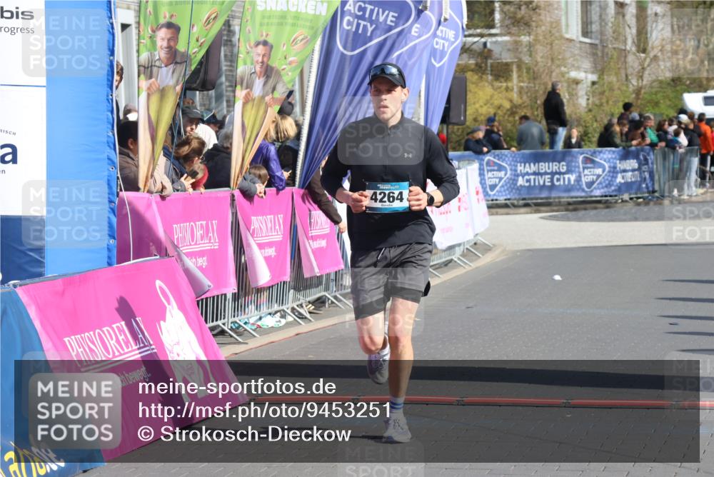 12.04.2026 - 45. Internationalen Wilhelmsburger Insellauf Strokosch-Dieckow http://msf.ph/oto/9453251 12.04.2026 10:39:00 Ziel 4264 meine-sportfotos.de