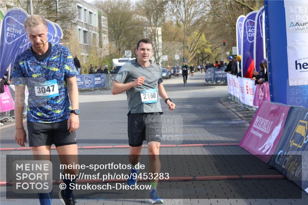 12.04.2026 - 45. Internationalen Wilhelmsburger Insellauf Strokosch-Dieckow http://msf.ph/oto/9453283 12.04.2026 10:26:55 Ziel 5742, 4225, 3752, 3047, 2160 meine-sportfotos.de
