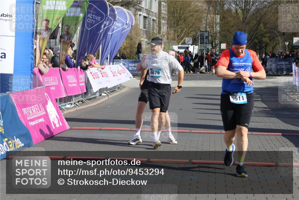 12.04.2026 - 45. Internationalen Wilhelmsburger Insellauf Strokosch-Dieckow http://msf.ph/oto/9453294 12.04.2026 10:39:16 Ziel 5511, 4679, 2115 meine-sportfotos.de