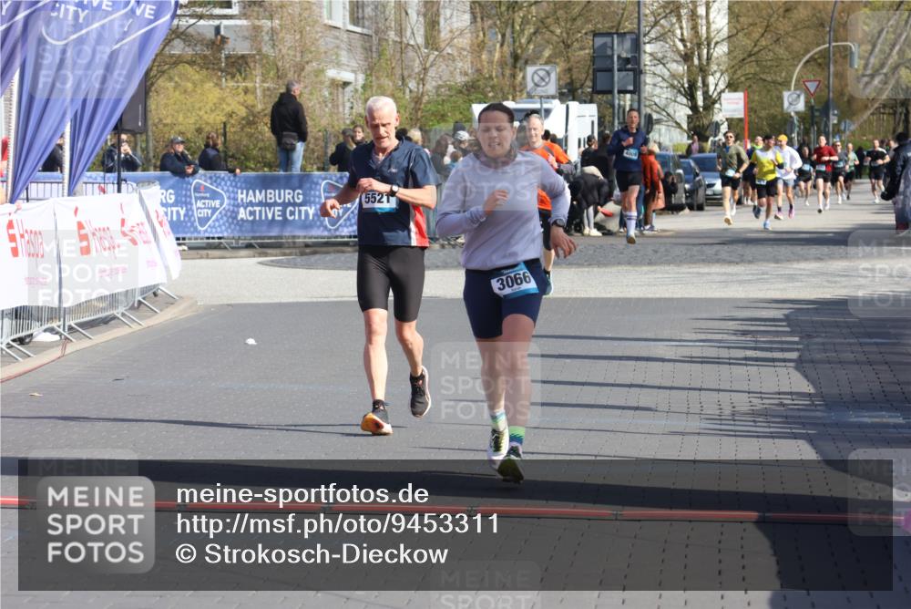 12.04.2026 - 45. Internationalen Wilhelmsburger Insellauf Strokosch-Dieckow http://msf.ph/oto/9453311 12.04.2026 10:39:26 Ziel 3066, 5521 meine-sportfotos.de