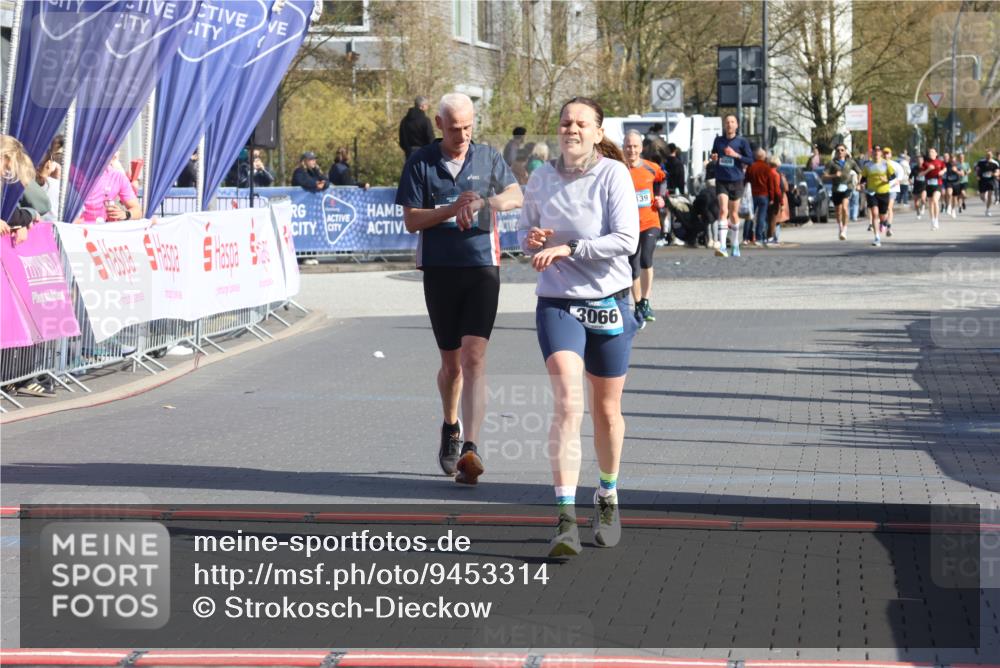12.04.2026 - 45. Internationalen Wilhelmsburger Insellauf Strokosch-Dieckow http://msf.ph/oto/9453314 12.04.2026 10:39:27 Ziel 3066, 5521 meine-sportfotos.de