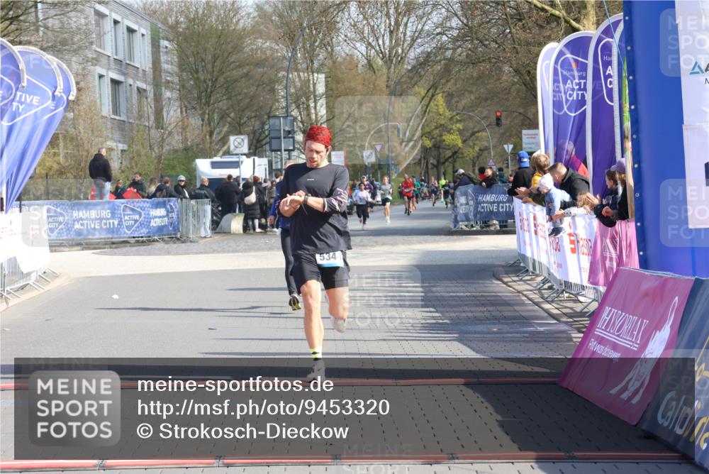 12.04.2026 - 45. Internationalen Wilhelmsburger Insellauf Strokosch-Dieckow http://msf.ph/oto/9453320 12.04.2026 10:27:15 Ziel 5344, 4941 meine-sportfotos.de