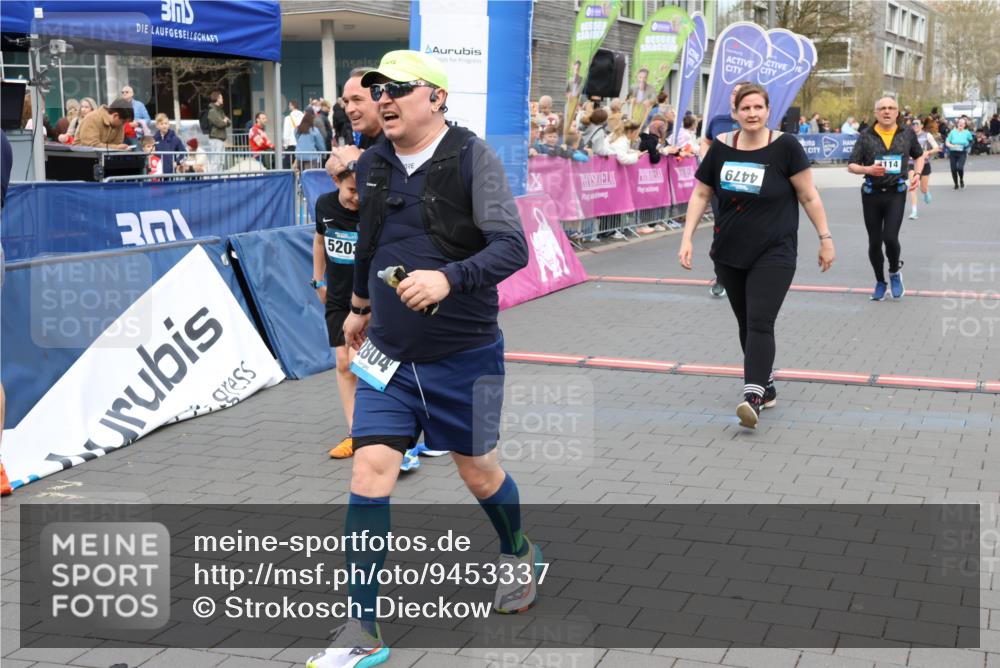 12.04.2026 - 45. Internationalen Wilhelmsburger Insellauf Strokosch-Dieckow http://msf.ph/oto/9453337 12.04.2026 13:07:14 Ziel 2804, 4479, 4114, 4173, 4729, 4273 meine-sportfotos.de