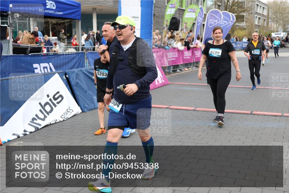 12.04.2026 - 45. Internationalen Wilhelmsburger Insellauf Strokosch-Dieckow http://msf.ph/oto/9453338 12.04.2026 13:07:13 Ziel 5132, 5203, 4496, 2804, 4479, 4114, 4173 meine-sportfotos.de