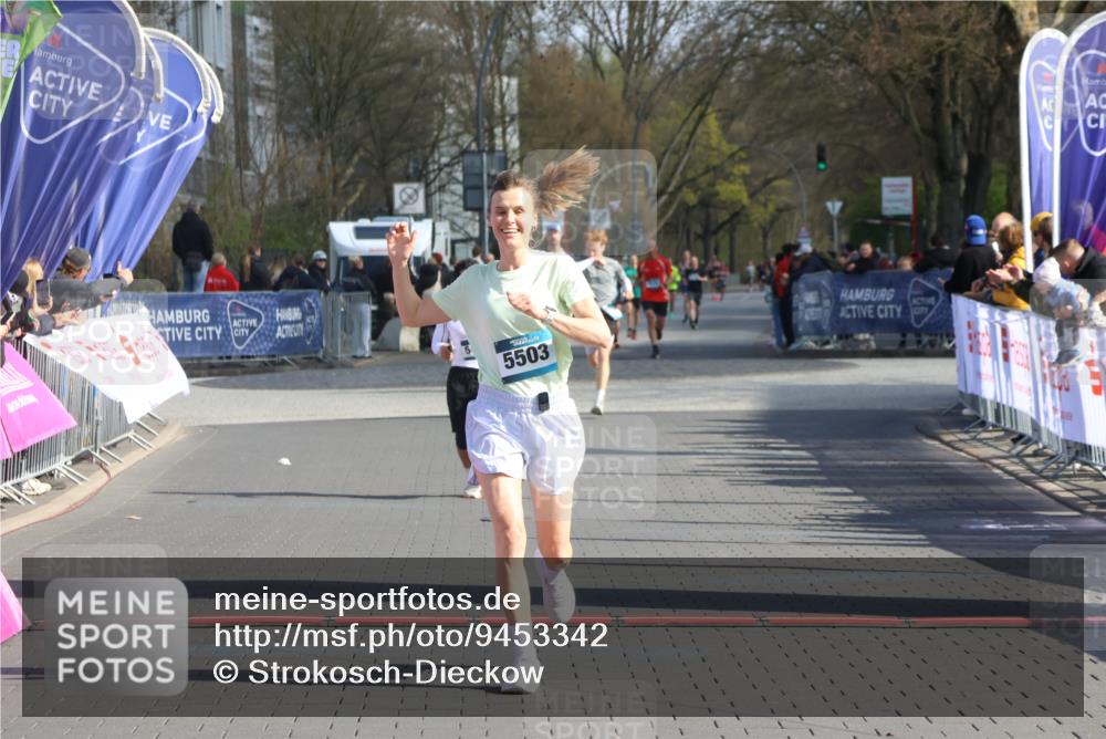 12.04.2026 - 45. Internationalen Wilhelmsburger Insellauf Strokosch-Dieckow http://msf.ph/oto/9453342 12.04.2026 10:27:26 Ziel 5503, 5055 meine-sportfotos.de