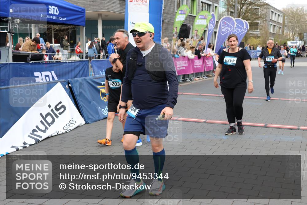 12.04.2026 - 45. Internationalen Wilhelmsburger Insellauf Strokosch-Dieckow http://msf.ph/oto/9453344 12.04.2026 13:07:13 Ziel 5132, 5203, 4496, 2804, 4479, 4114, 4173 meine-sportfotos.de