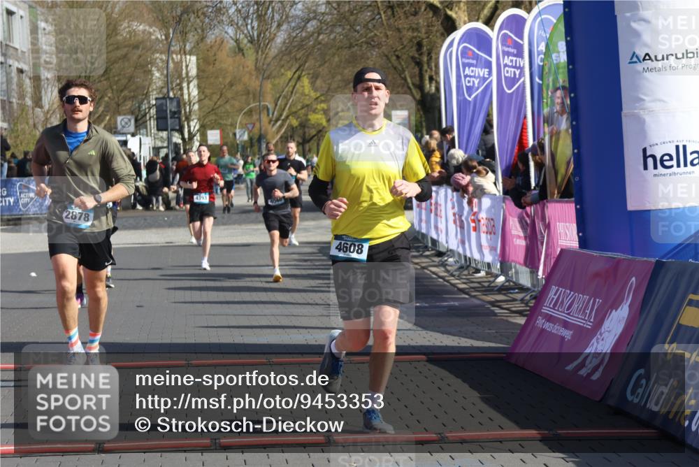 12.04.2026 - 45. Internationalen Wilhelmsburger Insellauf Strokosch-Dieckow http://msf.ph/oto/9453353 12.04.2026 10:39:43 Ziel 4009, 4608, 2878, 3110, 4040, 4325 meine-sportfotos.de