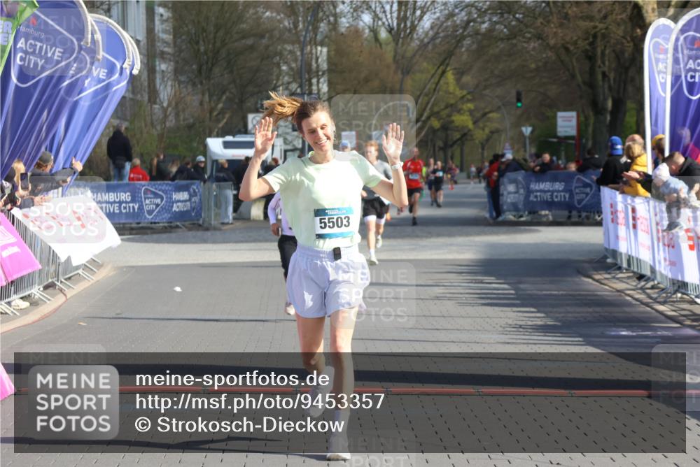 12.04.2026 - 45. Internationalen Wilhelmsburger Insellauf Strokosch-Dieckow http://msf.ph/oto/9453357 12.04.2026 10:27:26 Ziel 5503, 5055 meine-sportfotos.de