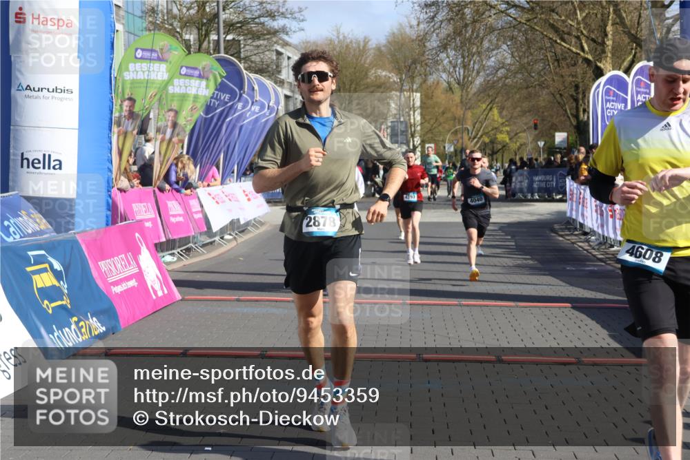 12.04.2026 - 45. Internationalen Wilhelmsburger Insellauf Strokosch-Dieckow http://msf.ph/oto/9453359 12.04.2026 10:39:45 Ziel 4608, 2878, 3110, 4040, 4325, 4871, 4393 meine-sportfotos.de