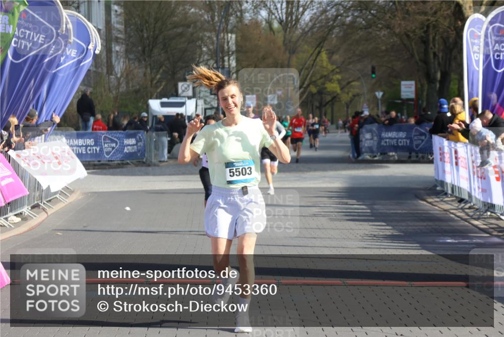 12.04.2026 - 45. Internationalen Wilhelmsburger Insellauf Strokosch-Dieckow http://msf.ph/oto/9453360 12.04.2026 10:27:27 Ziel 5503, 5055 meine-sportfotos.de
