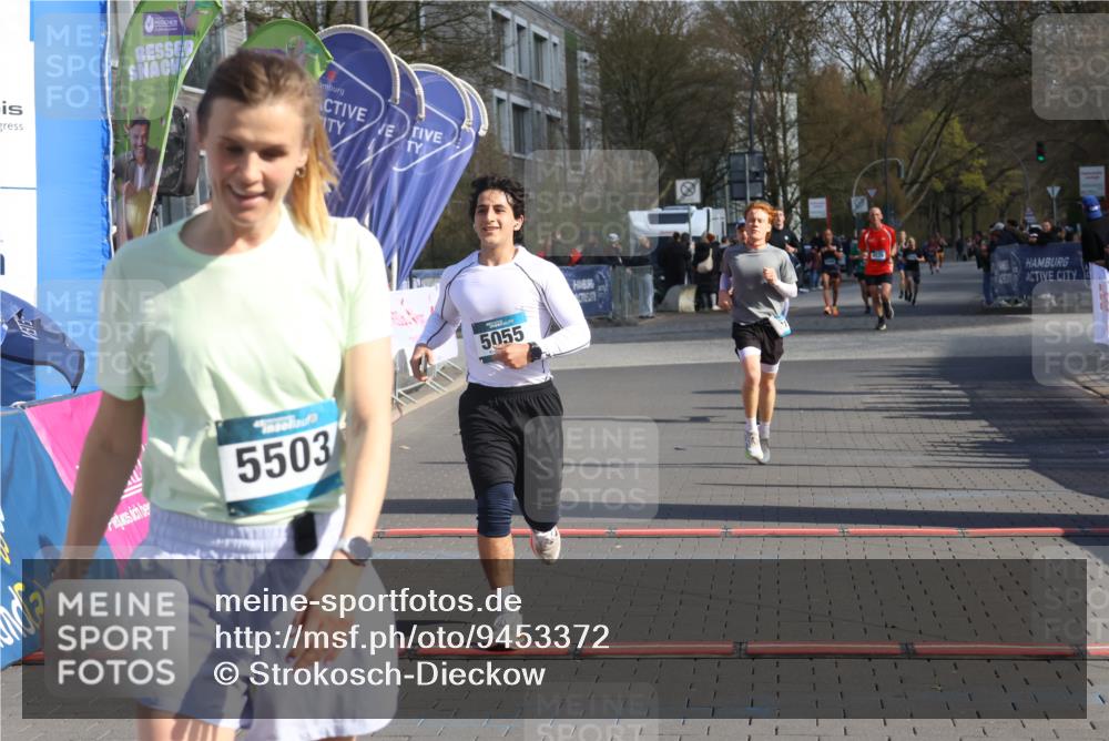 12.04.2026 - 45. Internationalen Wilhelmsburger Insellauf Strokosch-Dieckow http://msf.ph/oto/9453372 12.04.2026 10:27:30 Ziel 5503, 5055, 5301, 2994 meine-sportfotos.de
