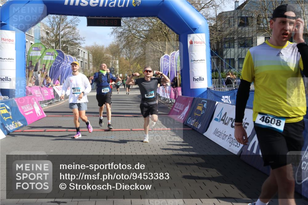 12.04.2026 - 45. Internationalen Wilhelmsburger Insellauf Strokosch-Dieckow http://msf.ph/oto/9453383 12.04.2026 10:39:48 Ziel 2878, 3110, 4040, 4325, 4871, 4393, 4976 meine-sportfotos.de