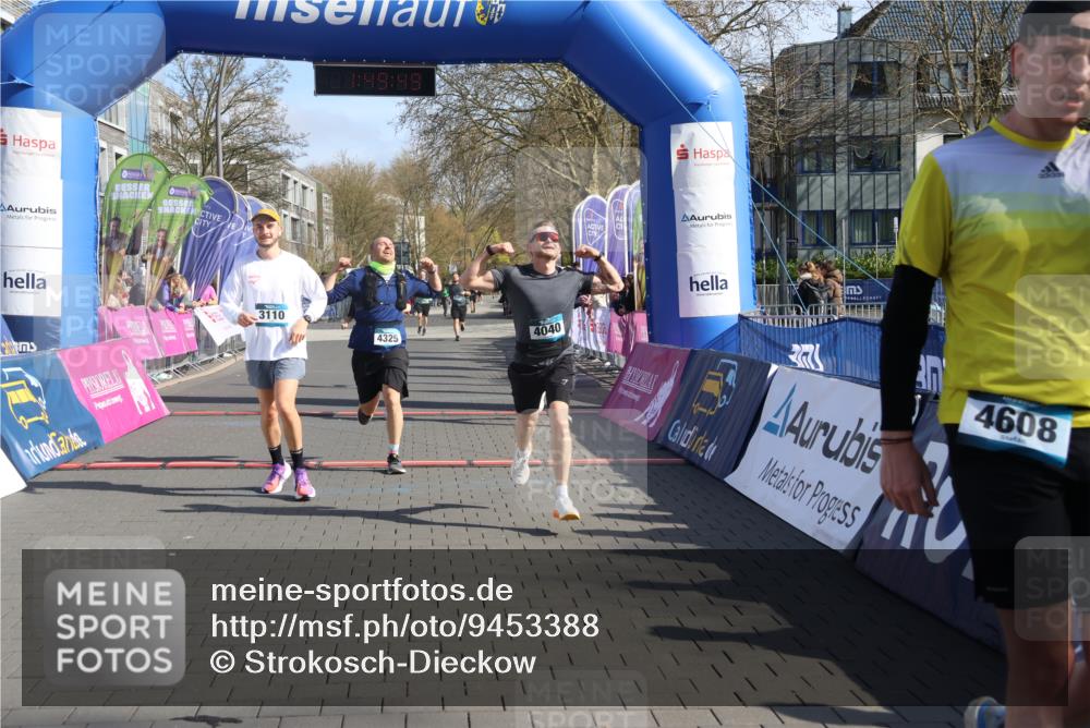 12.04.2026 - 45. Internationalen Wilhelmsburger Insellauf Strokosch-Dieckow http://msf.ph/oto/9453388 12.04.2026 10:39:48 Ziel 2878, 3110, 4040, 4325, 4871, 4393, 4976 meine-sportfotos.de