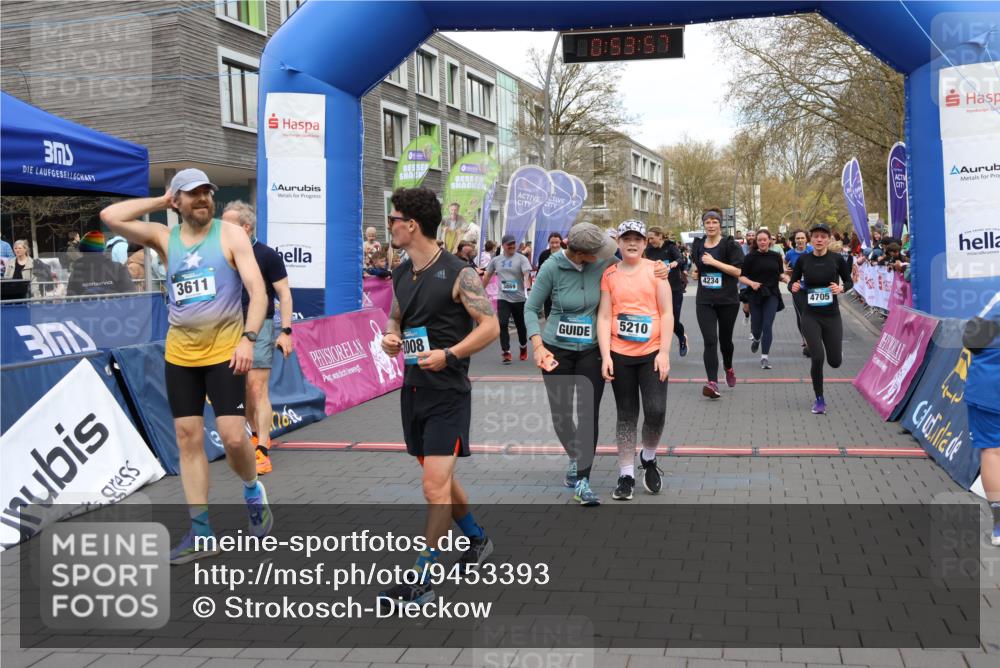 12.04.2026 - 45. Internationalen Wilhelmsburger Insellauf Strokosch-Dieckow http://msf.ph/oto/9453393 12.04.2026 13:06:57 Ziel 5210, 4234, 4705, 4745, 3869, 3866, 2536, 4510, 4078, 4641, 4821, 4408, 3862, 4248 meine-sportfotos.de
