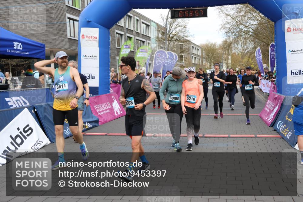 12.04.2026 - 45. Internationalen Wilhelmsburger Insellauf Strokosch-Dieckow http://msf.ph/oto/9453397 12.04.2026 13:06:57 Ziel 5210, 4234, 4705, 4745, 3869, 3866, 2536, 4510, 4078, 4641, 4821, 4408, 3862, 4248 meine-sportfotos.de