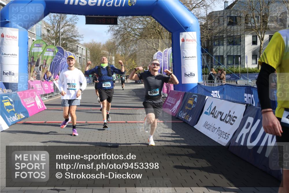 12.04.2026 - 45. Internationalen Wilhelmsburger Insellauf Strokosch-Dieckow http://msf.ph/oto/9453398 12.04.2026 10:39:48 Ziel 2878, 3110, 4040, 4325, 4871, 4393, 4976 meine-sportfotos.de