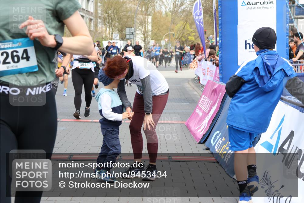 12.04.2026 - 45. Internationalen Wilhelmsburger Insellauf Strokosch-Dieckow http://msf.ph/oto/9453434 12.04.2026 13:06:47 Ziel 5218, 4133, 3264, 4091, 3278, 3877, 3943, 3804, 3270, 2008, 3611 meine-sportfotos.de