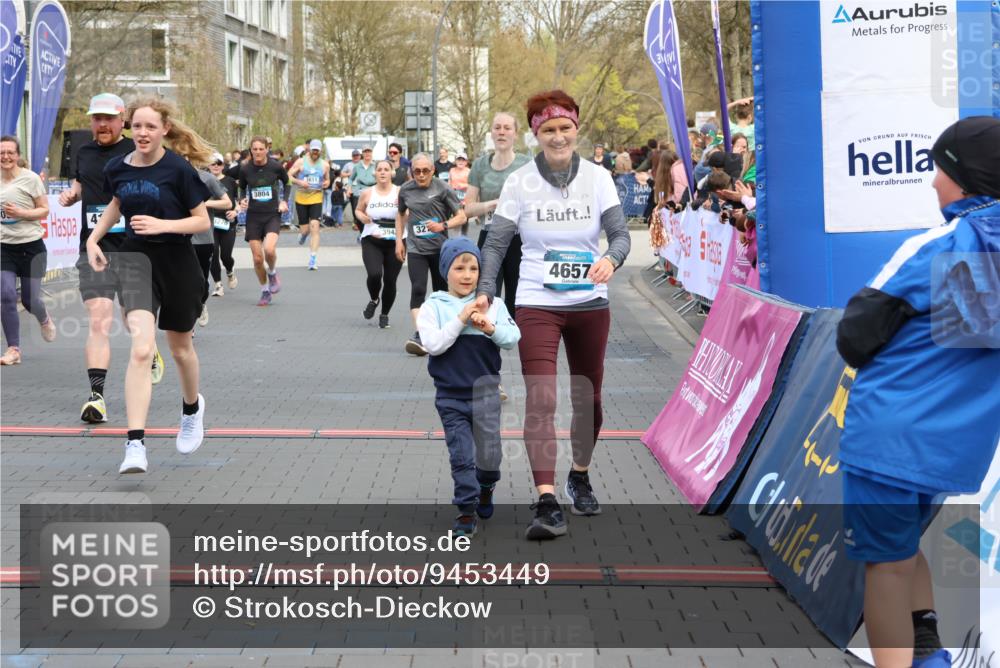 12.04.2026 - 45. Internationalen Wilhelmsburger Insellauf Strokosch-Dieckow http://msf.ph/oto/9453449 12.04.2026 13:06:43 Ziel 5859, 4657, 4006, 5218, 4133, 3264, 4091, 3278, 3877 meine-sportfotos.de