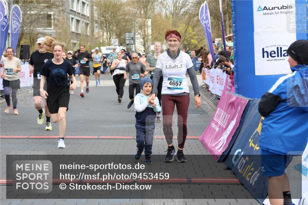 12.04.2026 - 45. Internationalen Wilhelmsburger Insellauf Strokosch-Dieckow http://msf.ph/oto/9453459 12.04.2026 13:06:43 Ziel 5859, 4657, 4006, 5218, 4133, 3264, 4091, 3278, 3877 meine-sportfotos.de
