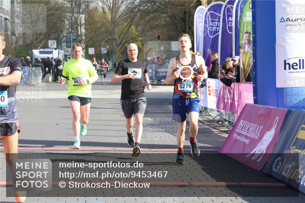 12.04.2026 - 45. Internationalen Wilhelmsburger Insellauf Strokosch-Dieckow http://msf.ph/oto/9453467 12.04.2026 10:27:46 Ziel 3815, 5440, 5279, 2659, 5645 meine-sportfotos.de