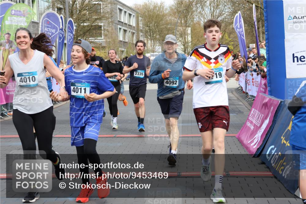 12.04.2026 - 45. Internationalen Wilhelmsburger Insellauf Strokosch-Dieckow http://msf.ph/oto/9453469 12.04.2026 13:06:37 Ziel 4507, 4638, 4010, 4011, 5719, 4092, 4819, 5588, 2335, 4897, 2584, 3591, 5859 meine-sportfotos.de