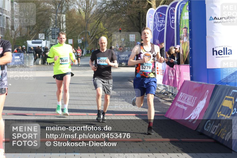 12.04.2026 - 45. Internationalen Wilhelmsburger Insellauf Strokosch-Dieckow http://msf.ph/oto/9453476 12.04.2026 10:27:46 Ziel 3815, 5440, 5279, 2659, 5645 meine-sportfotos.de