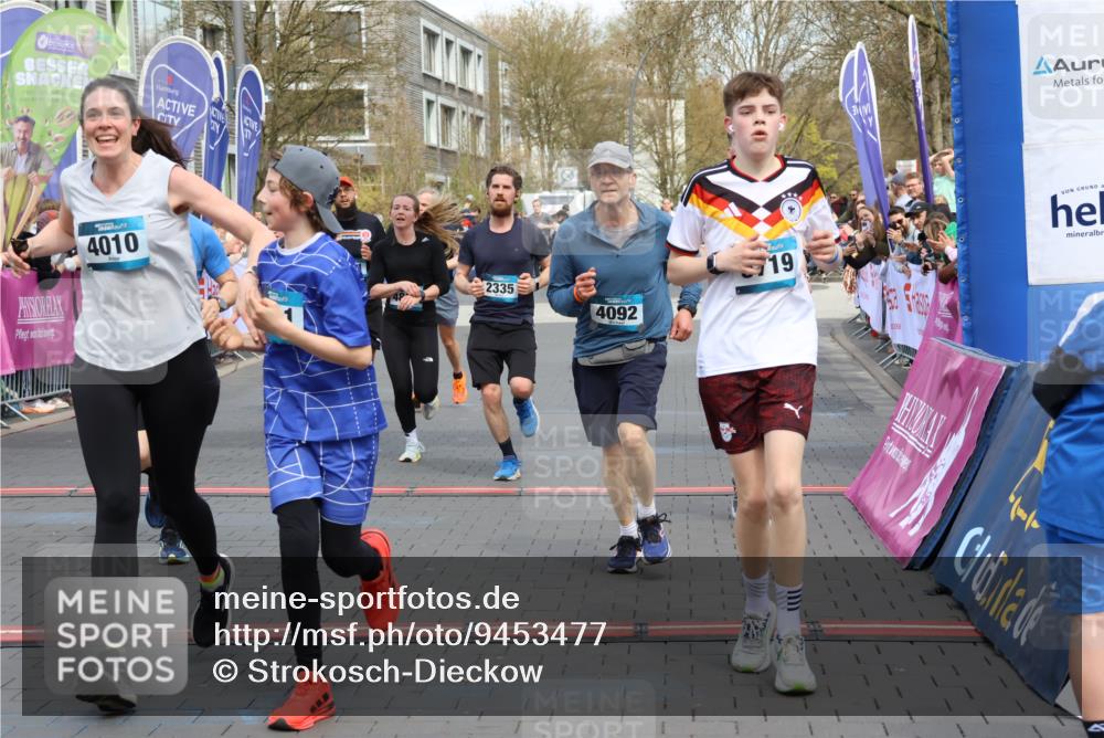 12.04.2026 - 45. Internationalen Wilhelmsburger Insellauf Strokosch-Dieckow http://msf.ph/oto/9453477 12.04.2026 13:06:37 Ziel 4507, 4638, 4010, 4011, 5719, 4092, 4819, 5588, 2335, 4897, 2584, 3591, 5859 meine-sportfotos.de