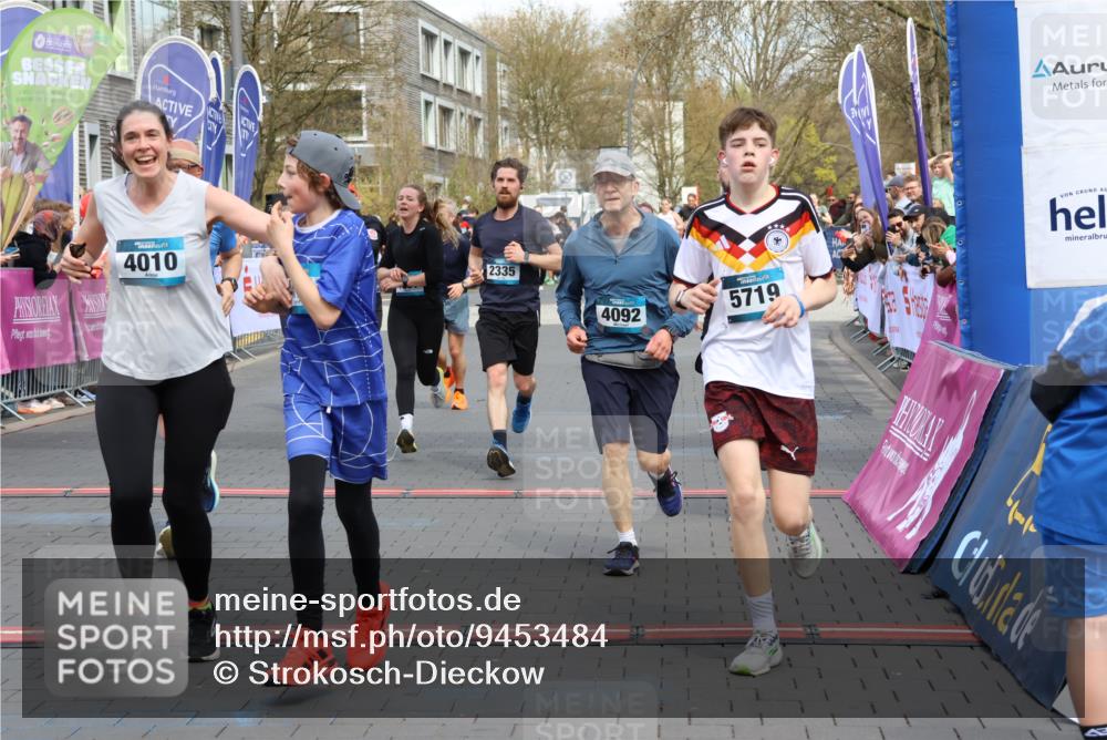 12.04.2026 - 45. Internationalen Wilhelmsburger Insellauf Strokosch-Dieckow http://msf.ph/oto/9453484 12.04.2026 13:06:36 Ziel 4507, 4638, 4010, 4011, 5719, 4092, 4819, 5588, 2335, 4897, 2584, 3591, 5859 meine-sportfotos.de