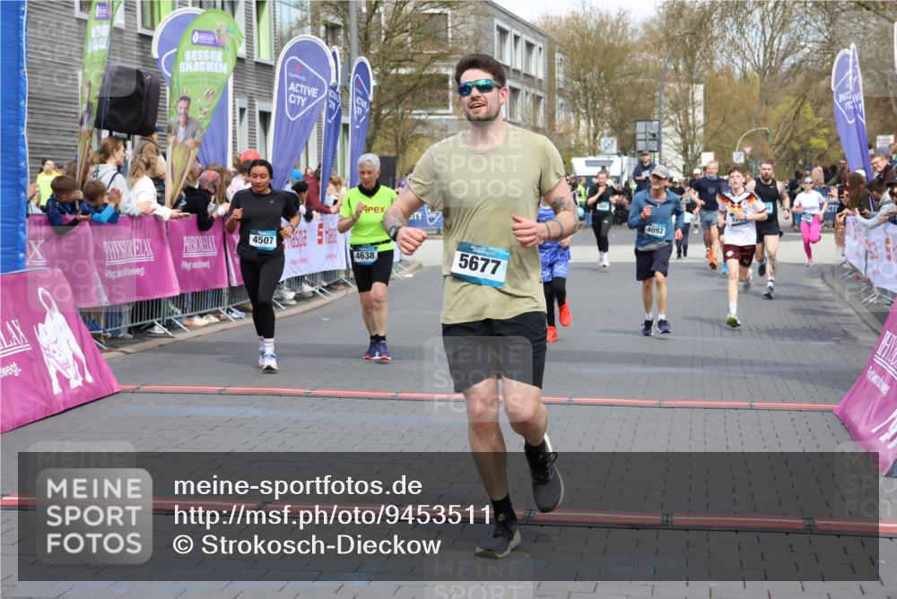 12.04.2026 - 45. Internationalen Wilhelmsburger Insellauf Strokosch-Dieckow http://msf.ph/oto/9453511 12.04.2026 13:06:33 Ziel 4236, 5677, 4507, 4638, 4010, 4011, 5719, 4092, 4819, 5588, 2335 meine-sportfotos.de