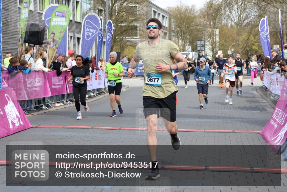 12.04.2026 - 45. Internationalen Wilhelmsburger Insellauf Strokosch-Dieckow http://msf.ph/oto/9453517 12.04.2026 13:06:32 Ziel 4236, 5677, 4507, 4638, 4010, 4011, 5719, 4092 meine-sportfotos.de