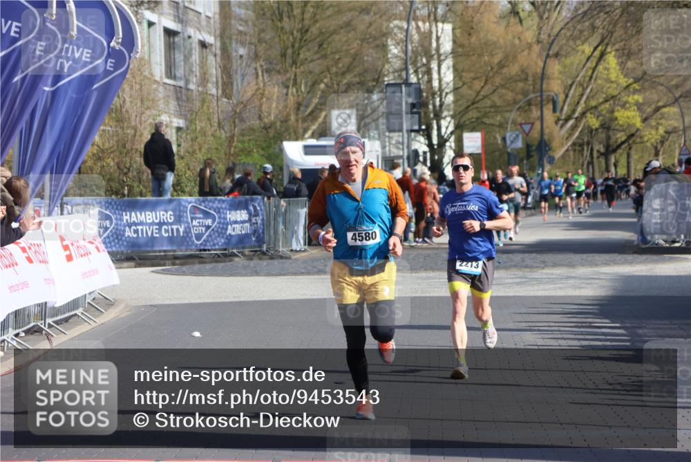 12.04.2026 - 45. Internationalen Wilhelmsburger Insellauf Strokosch-Dieckow http://msf.ph/oto/9453543 12.04.2026 10:28:07 Ziel 4580, 2213 meine-sportfotos.de