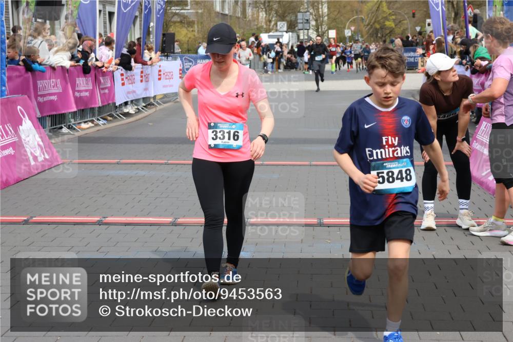 12.04.2026 - 45. Internationalen Wilhelmsburger Insellauf Strokosch-Dieckow http://msf.ph/oto/9453563 12.04.2026 13:06:15 Ziel 5848 meine-sportfotos.de