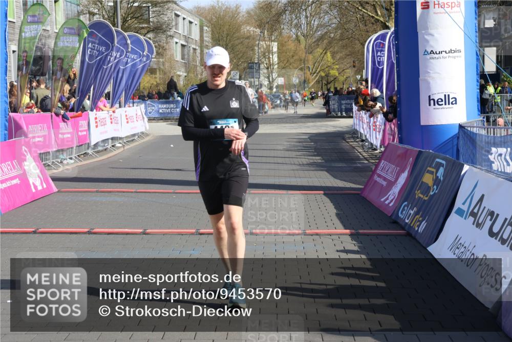 12.04.2026 - 45. Internationalen Wilhelmsburger Insellauf Strokosch-Dieckow http://msf.ph/oto/9453570 12.04.2026 10:40:23 Ziel 4401, 2100 meine-sportfotos.de