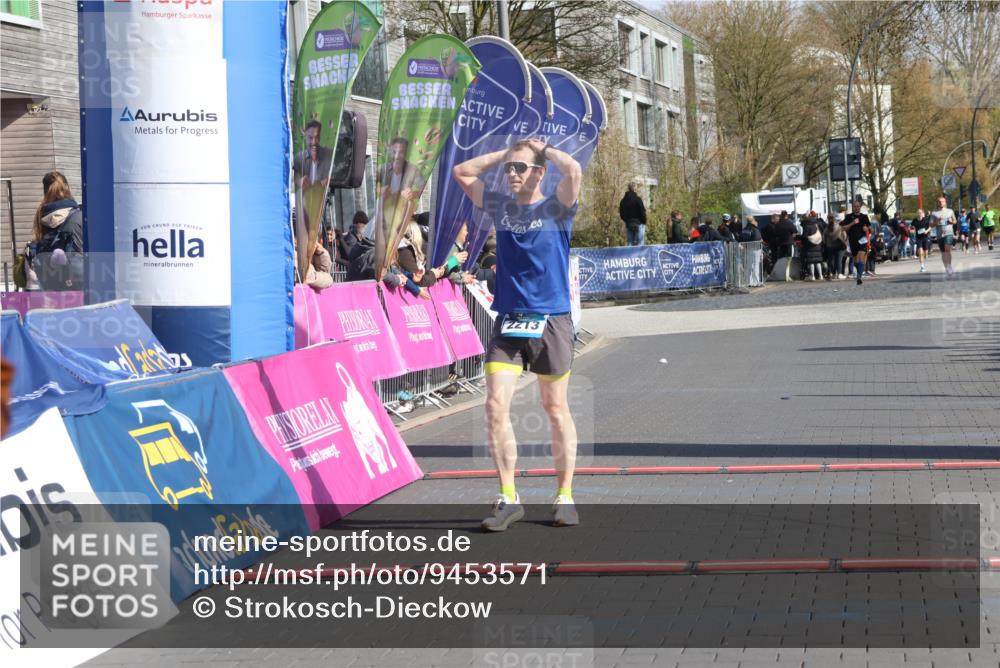 12.04.2026 - 45. Internationalen Wilhelmsburger Insellauf Strokosch-Dieckow http://msf.ph/oto/9453571 12.04.2026 10:28:11 Ziel 4580, 2213 meine-sportfotos.de