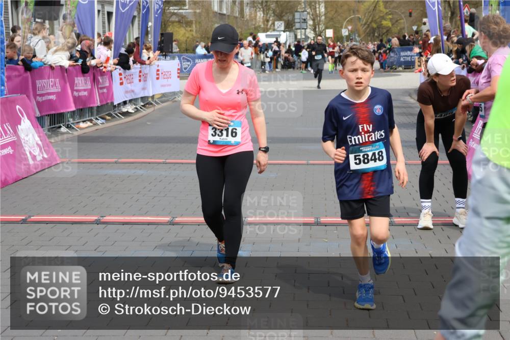 12.04.2026 - 45. Internationalen Wilhelmsburger Insellauf Strokosch-Dieckow http://msf.ph/oto/9453577 12.04.2026 13:06:14 Ziel 4219, 5848 meine-sportfotos.de