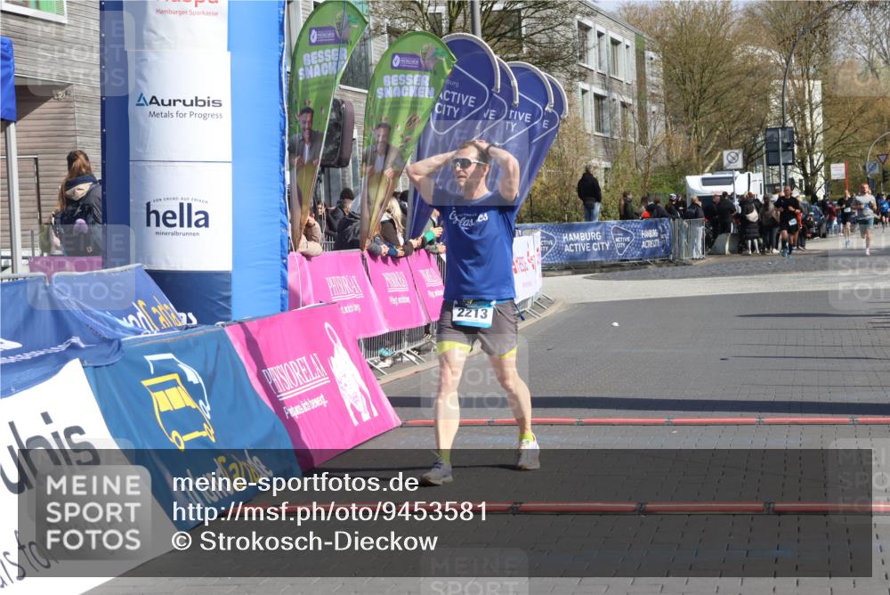 12.04.2026 - 45. Internationalen Wilhelmsburger Insellauf Strokosch-Dieckow http://msf.ph/oto/9453581 12.04.2026 10:28:12 Ziel 4580, 2213 meine-sportfotos.de