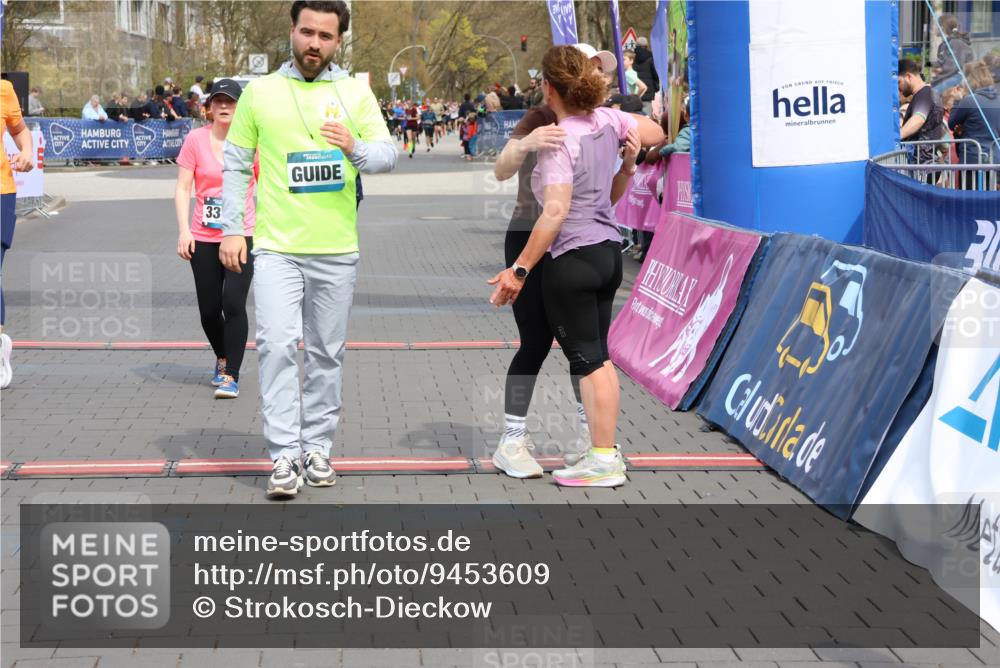 12.04.2026 - 45. Internationalen Wilhelmsburger Insellauf Strokosch-Dieckow http://msf.ph/oto/9453609 12.04.2026 13:06:10 Ziel 5486, 4619, 3316, 4219, 5848 meine-sportfotos.de