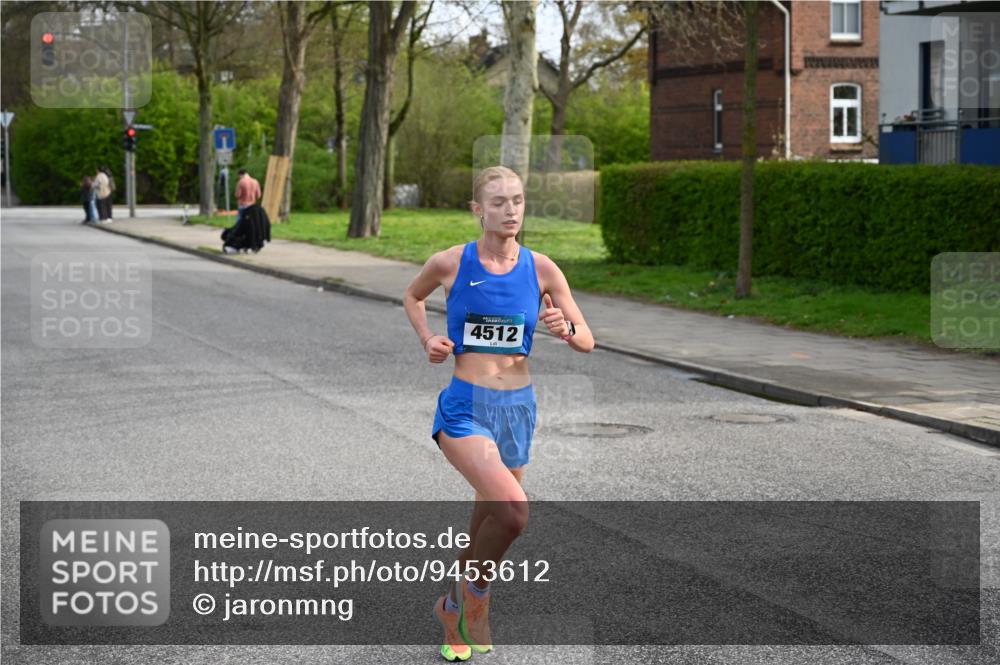 12.04.2026 - 45. Internationalen Wilhelmsburger Insellauf J. Mangold http://msf.ph/oto/9453612 12.04.2026 10:12:12 Ziel 4512, 2873 meine-sportfotos.de