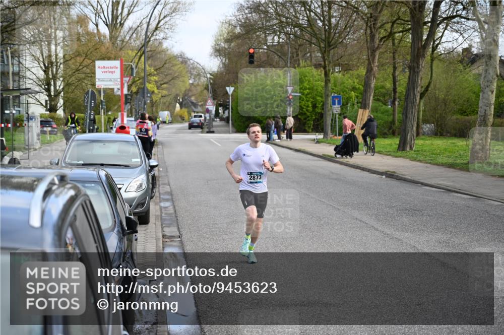 12.04.2026 - 45. Internationalen Wilhelmsburger Insellauf J. Mangold http://msf.ph/oto/9453623 12.04.2026 10:12:24 Ziel 2873 meine-sportfotos.de